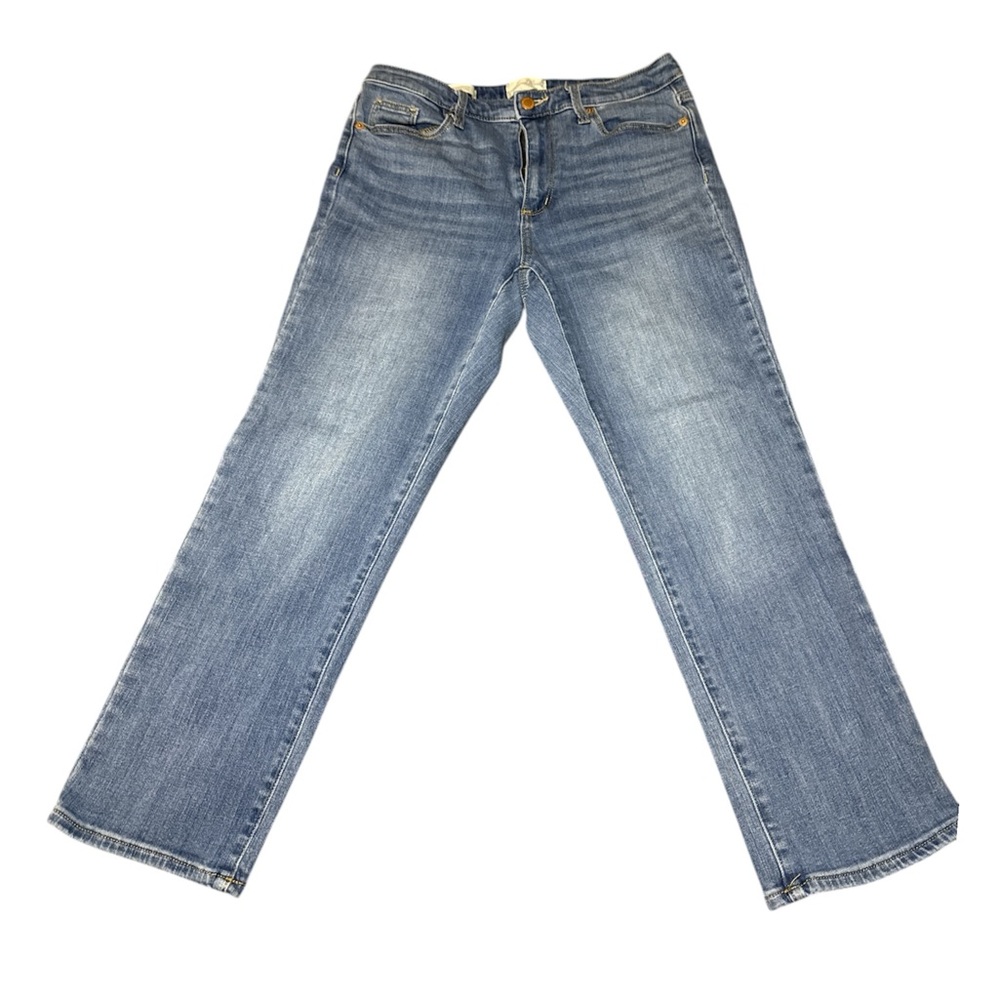 Universal Thread Light Blue High Rise Slim Staight Jeans